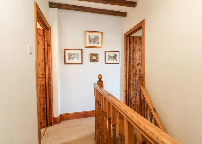 2 Oddfellows Cottages